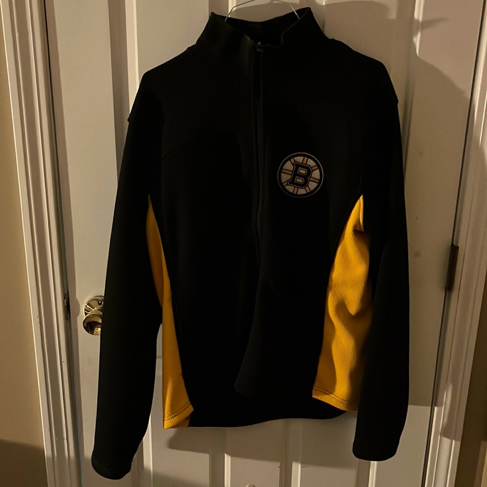 Zip up bruins sweatshirt